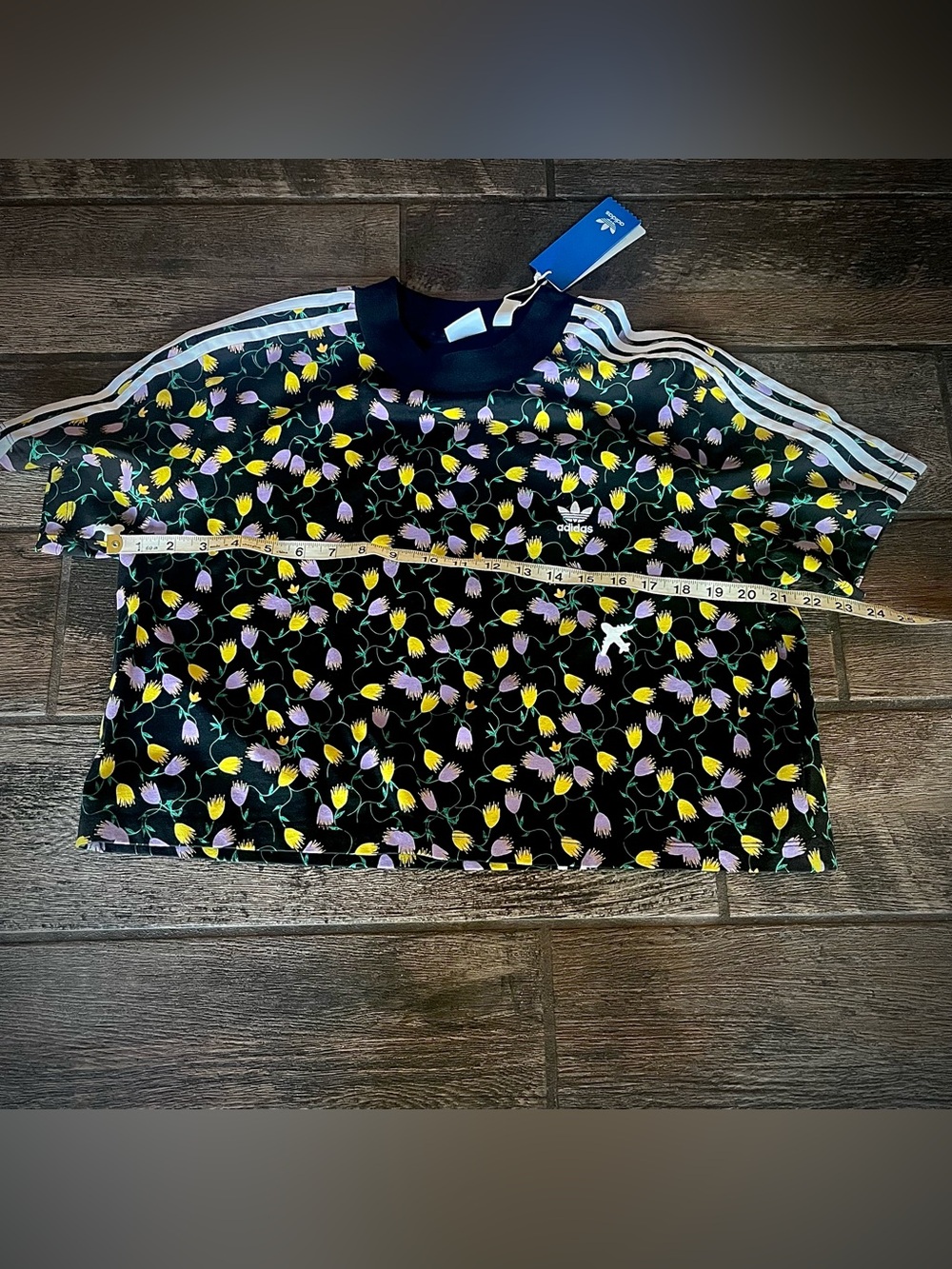 Adidas black lavender & yellow floral AOP skirt and cropped t shirt set L - Picture 7 of 12